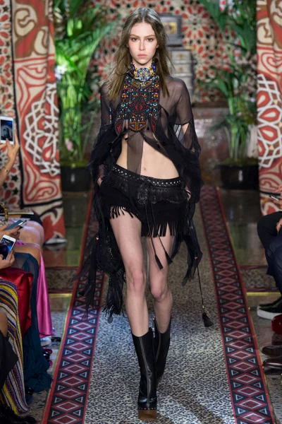 Look 52